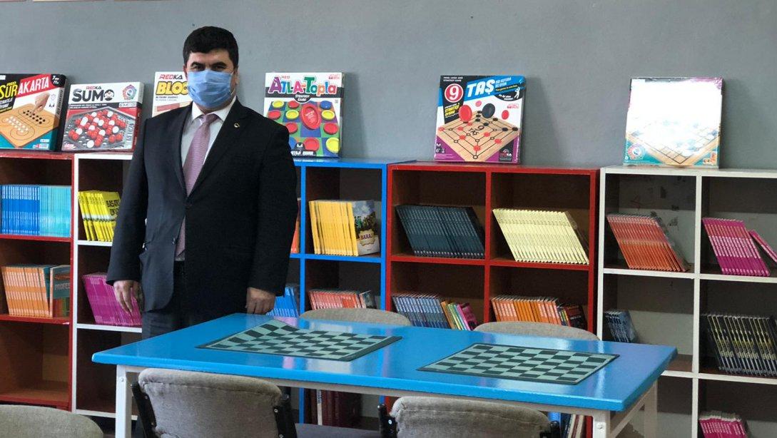 Şehit Sadık Sağınç İlkokulu - Ortaokulu Kütüphanesi Açıldı.