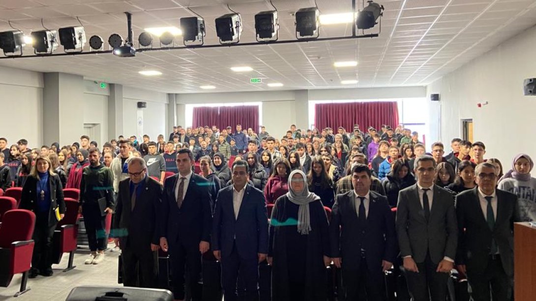 Pamukkale  Üniversitesi Kale Meslek Yüksek Okulu Müdürümüz Prof. Dr. Mustafa BEYAZIT tarafından lise öğrencilerimize Cumhuriyetimizin 100.Yılında Antik Dönemden günümüze Kale  (Tabea) tarihi hakkında konferans verdi.